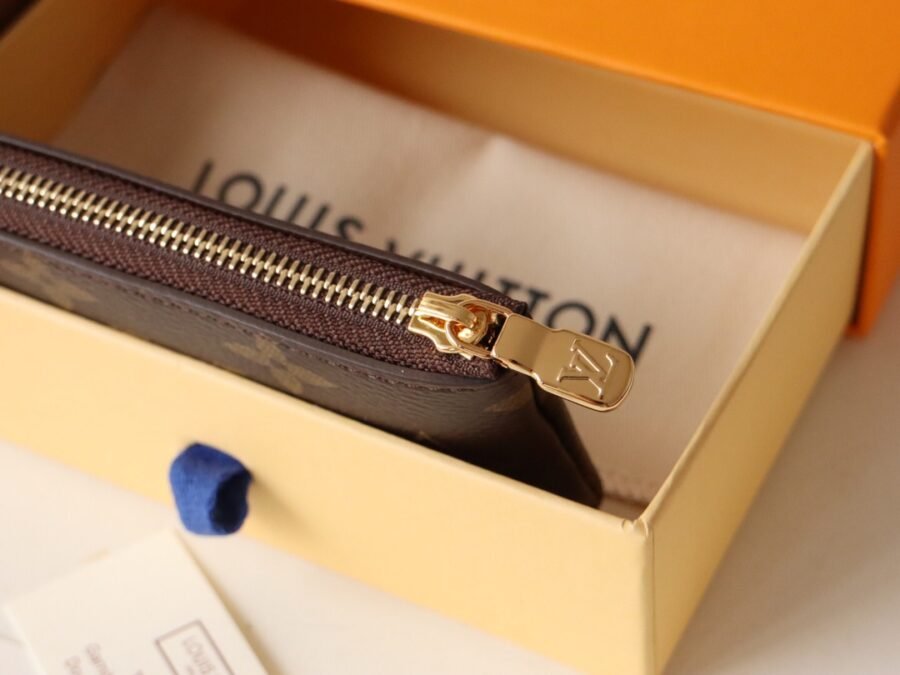 Duty Free Coin Wallet M62650❤️P480 - Image 2